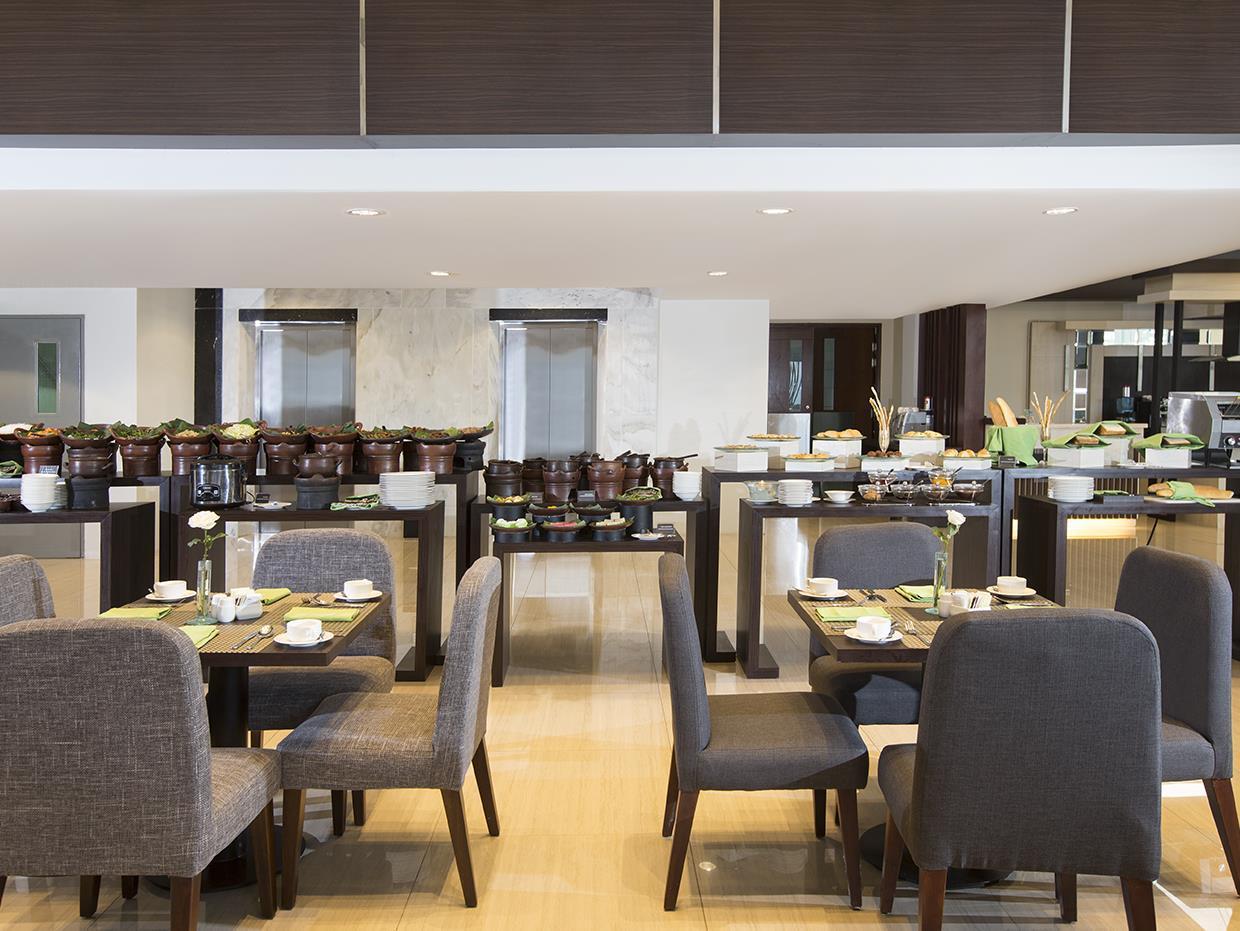 Hotel Santika Pekalongan Ngoại thất bức ảnh