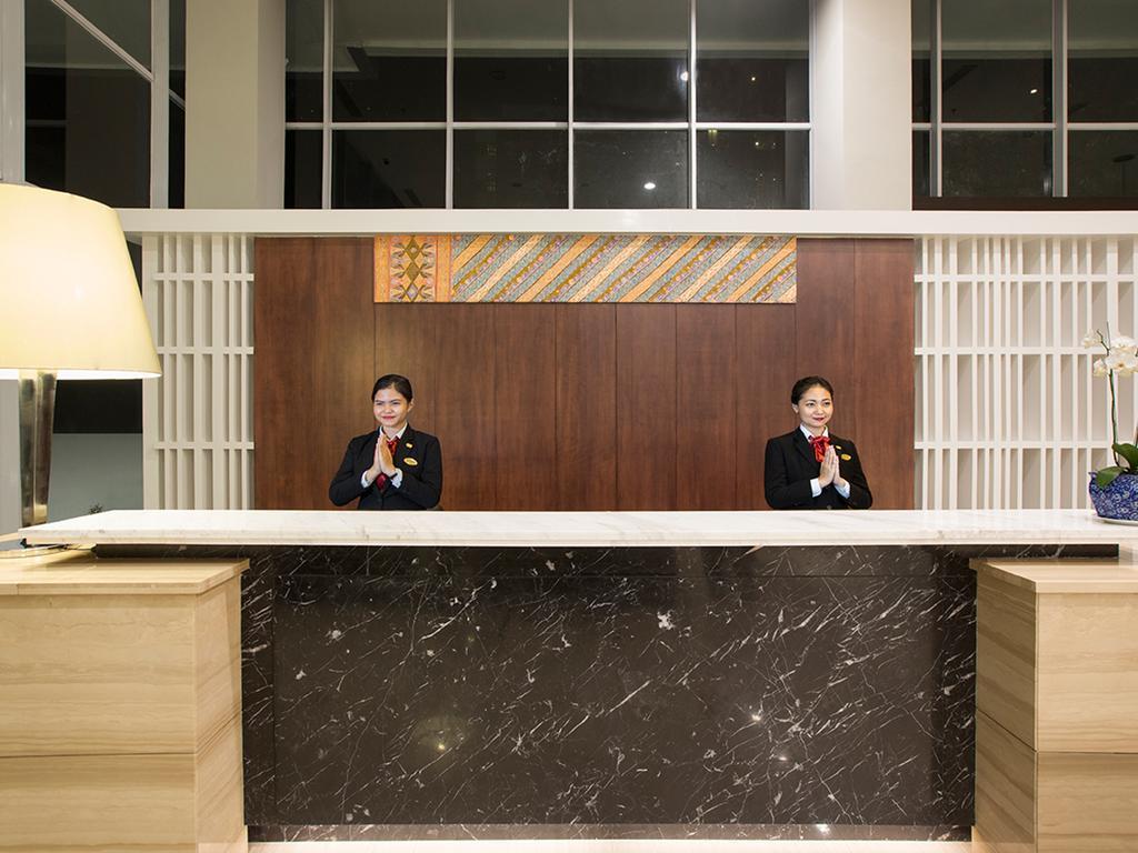 Hotel Santika Pekalongan Ngoại thất bức ảnh