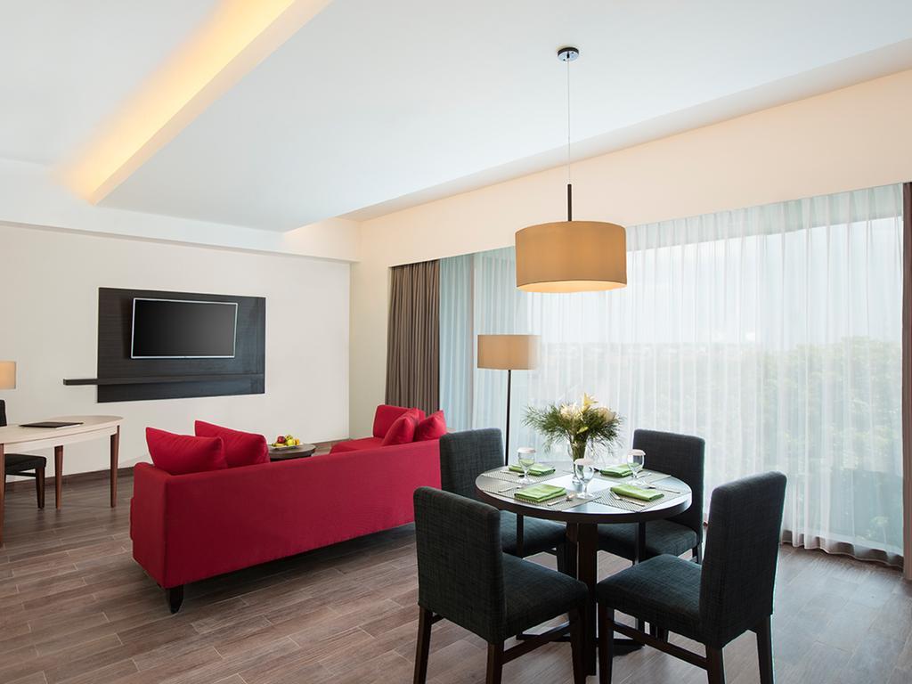 Hotel Santika Pekalongan Ngoại thất bức ảnh