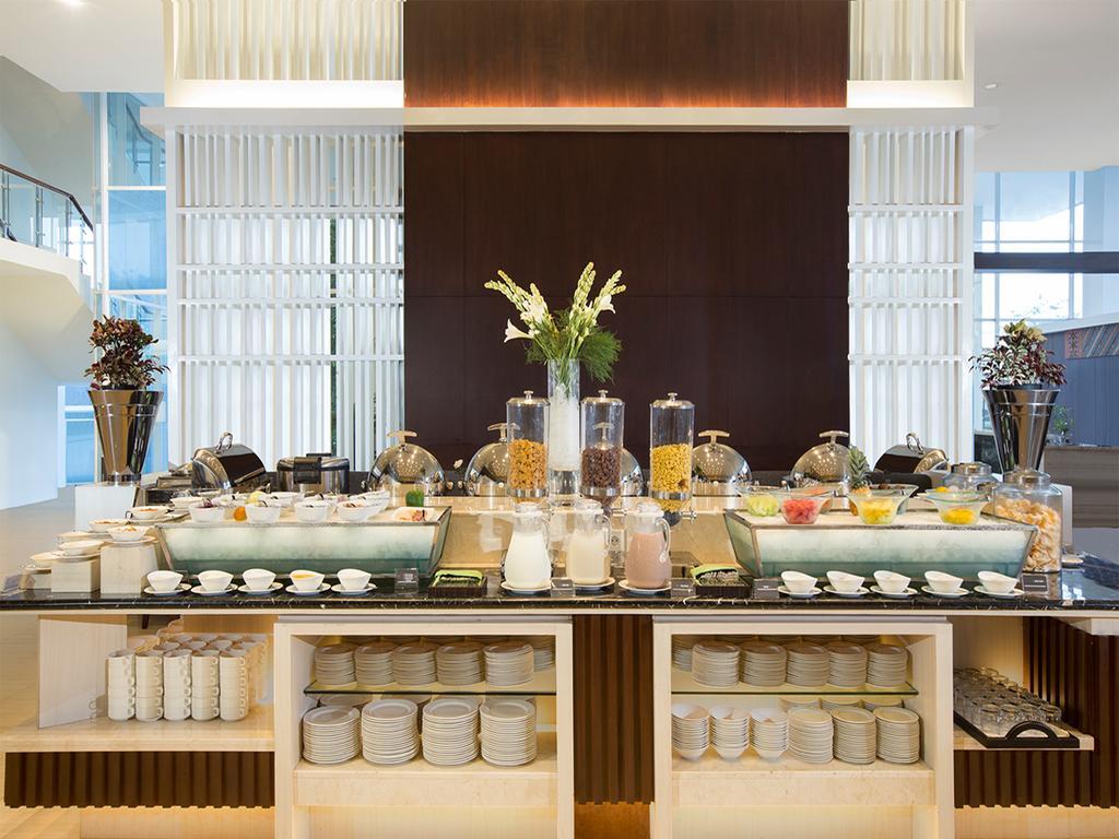 Hotel Santika Pekalongan Ngoại thất bức ảnh