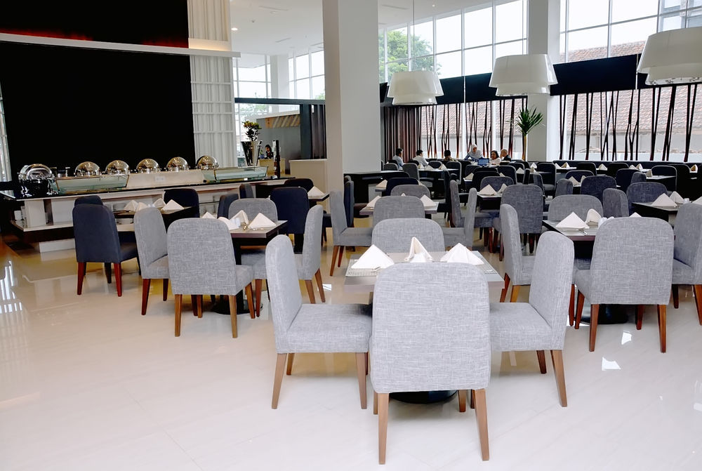 Hotel Santika Pekalongan Ngoại thất bức ảnh